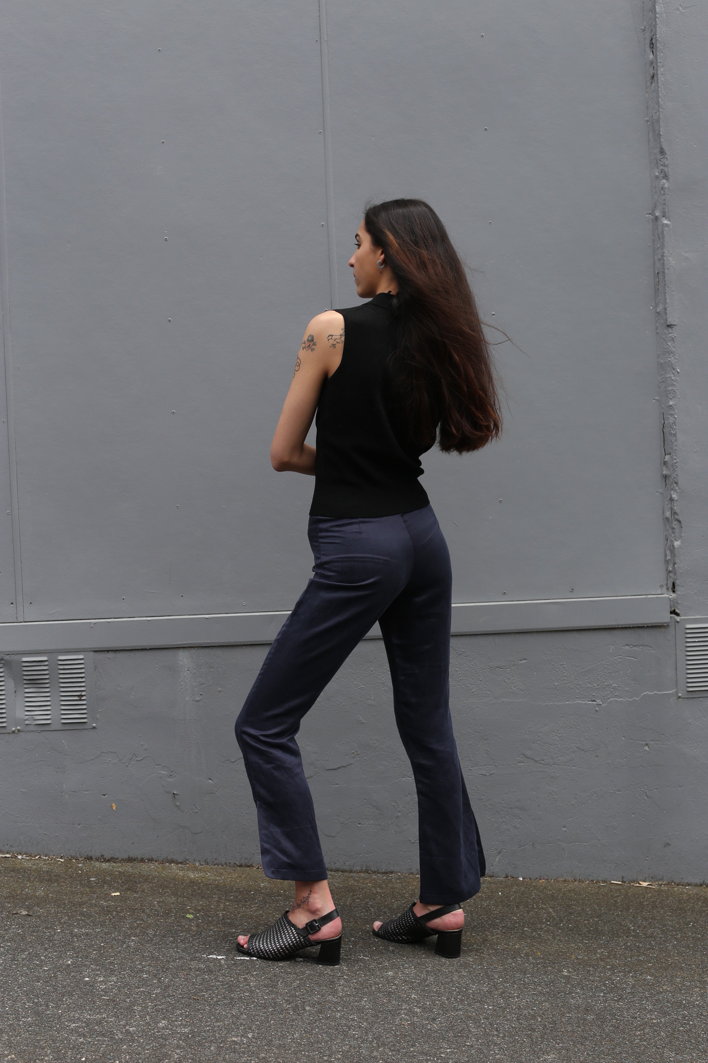 Progetto woven Leather mules