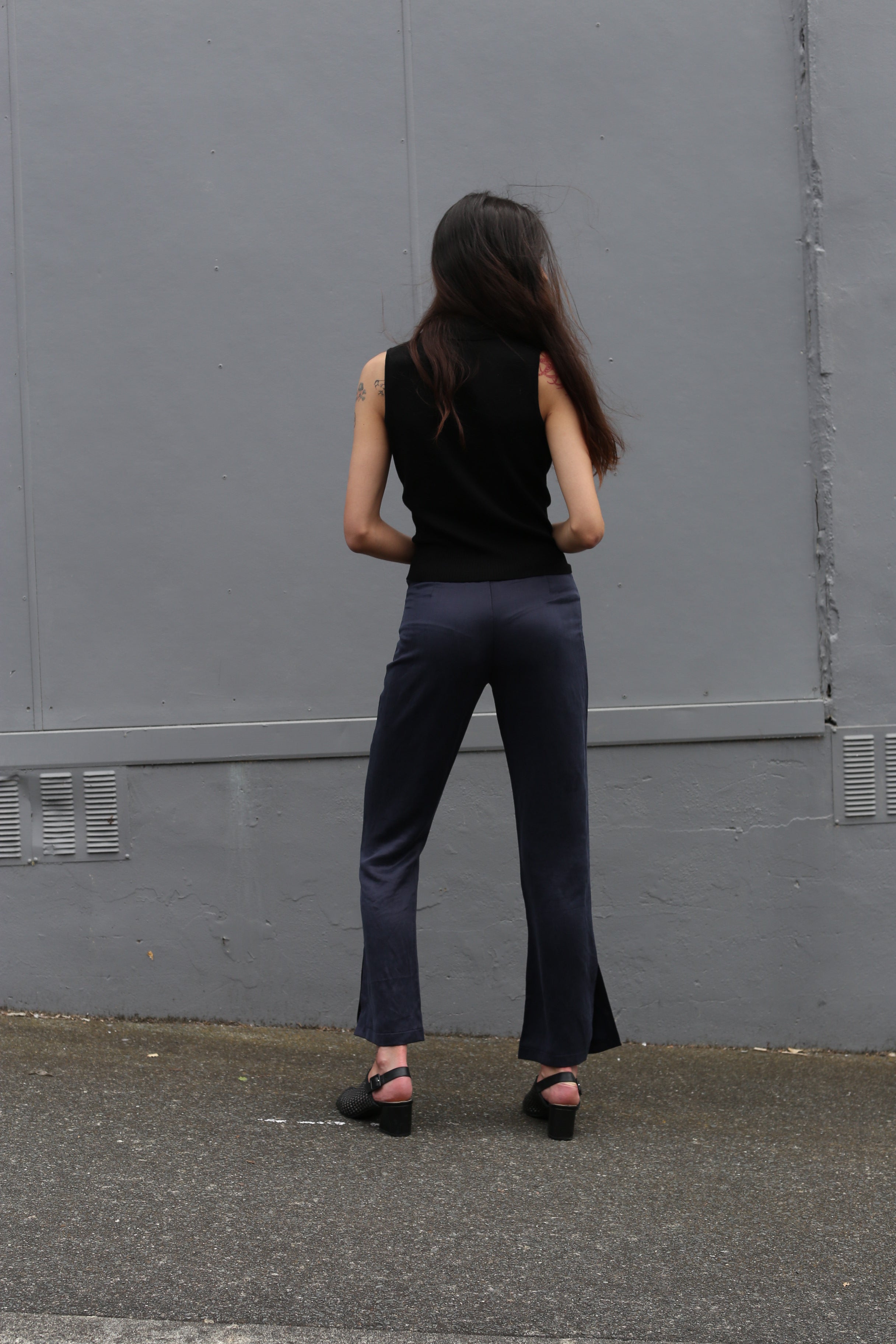 Progetto woven Leather mules