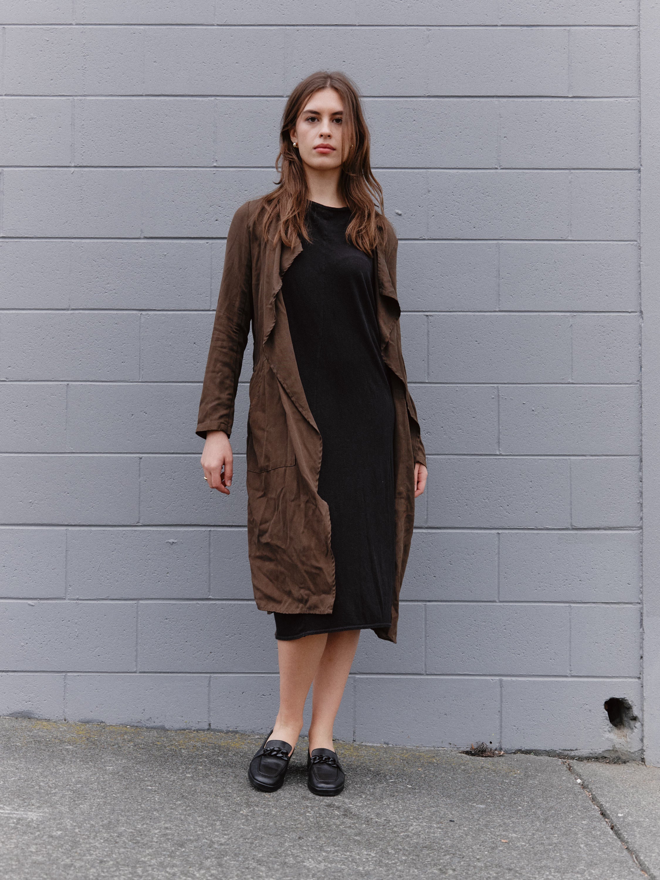 Gracie Taylor. Glassons trench