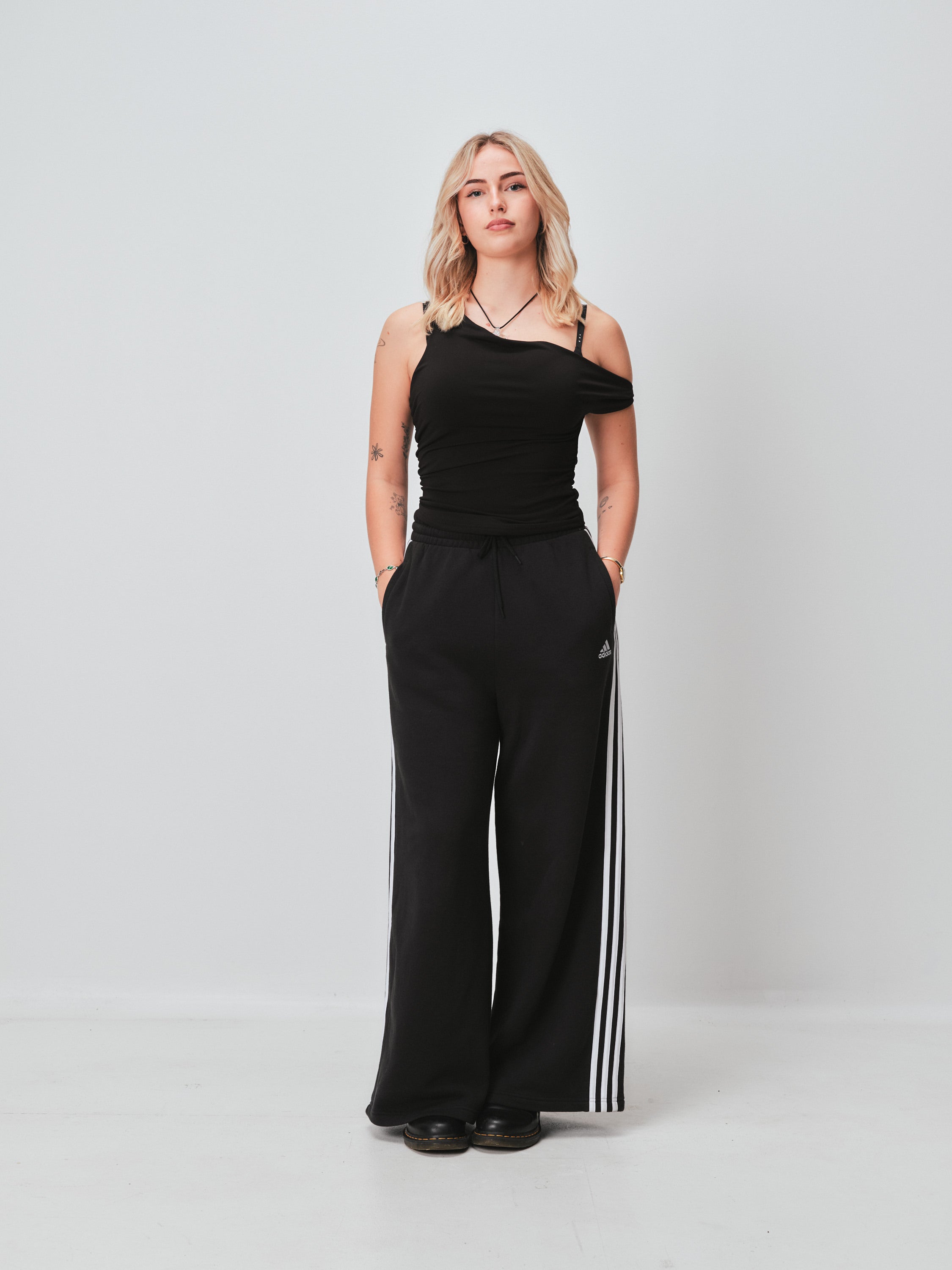 Glassons rouched off shoulder top
