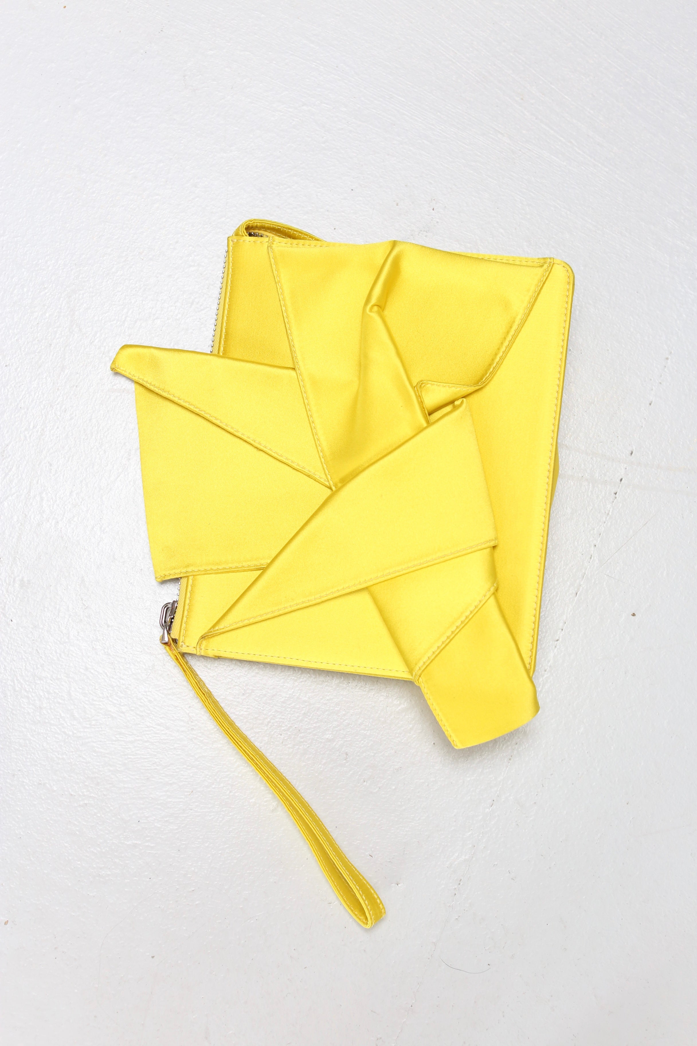 N21 abstract bow Satin clutch bag