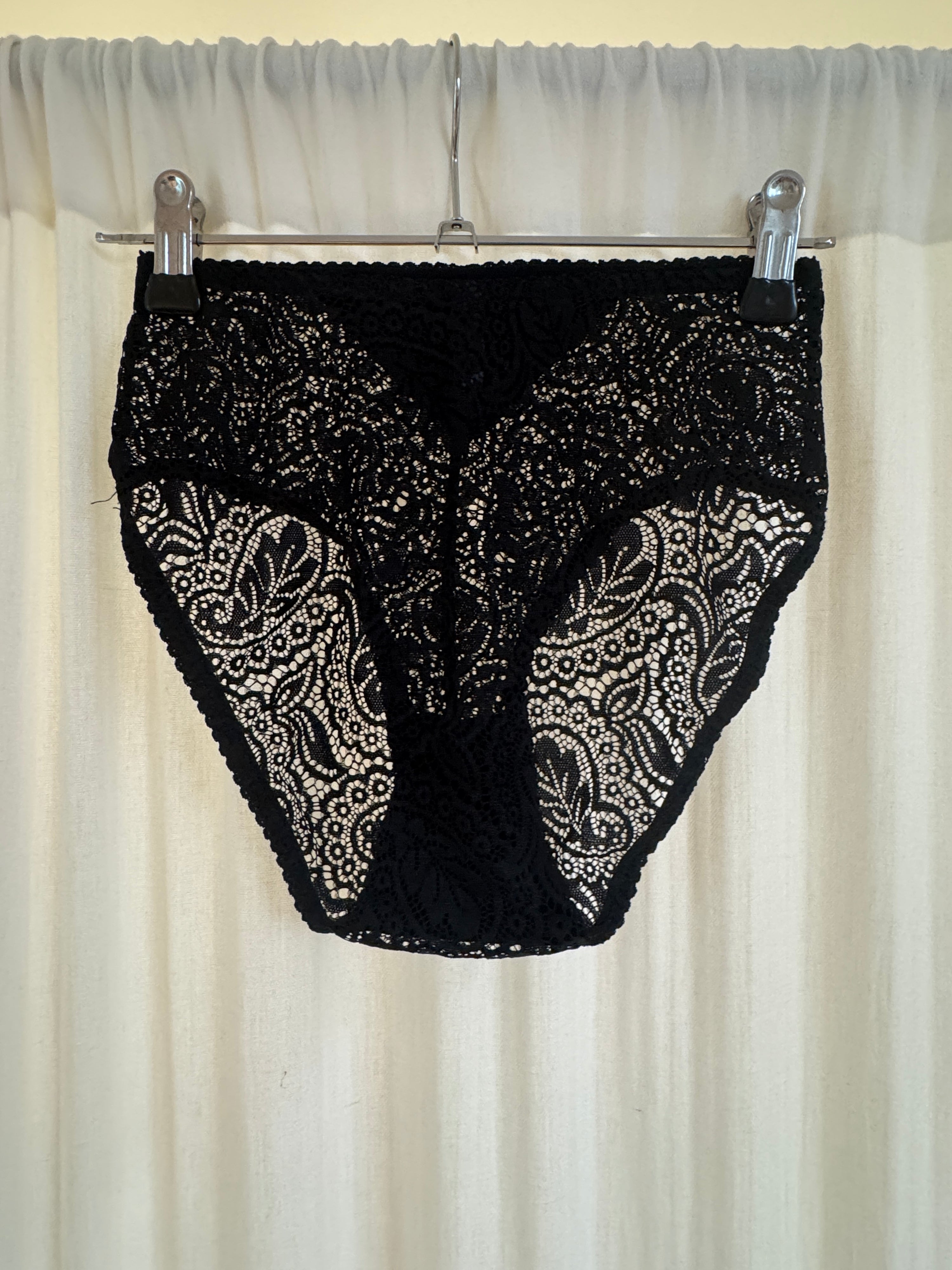 Lonely Lingerie lace brief