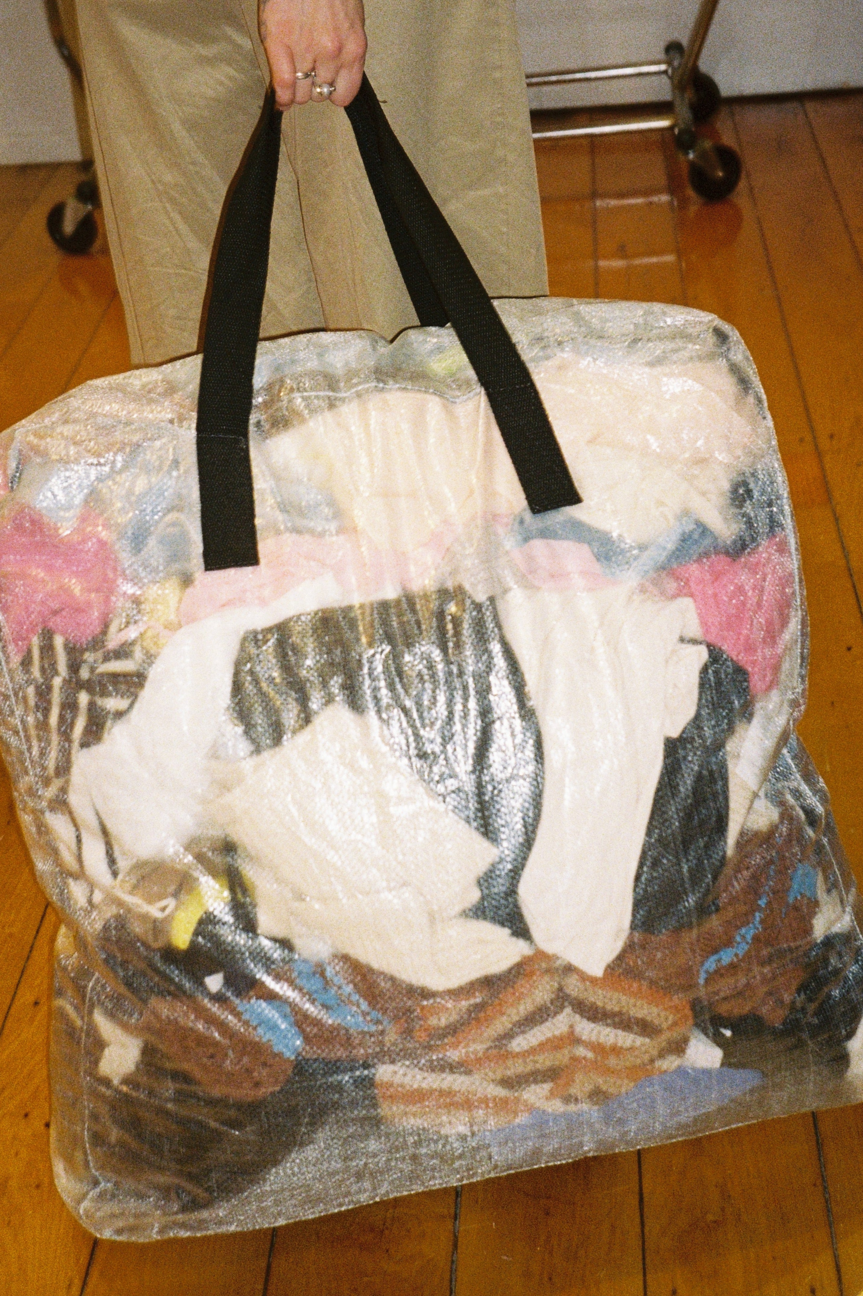 Secondhand womens clothing wholesale bales